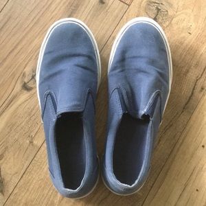 Slip resistant shoes